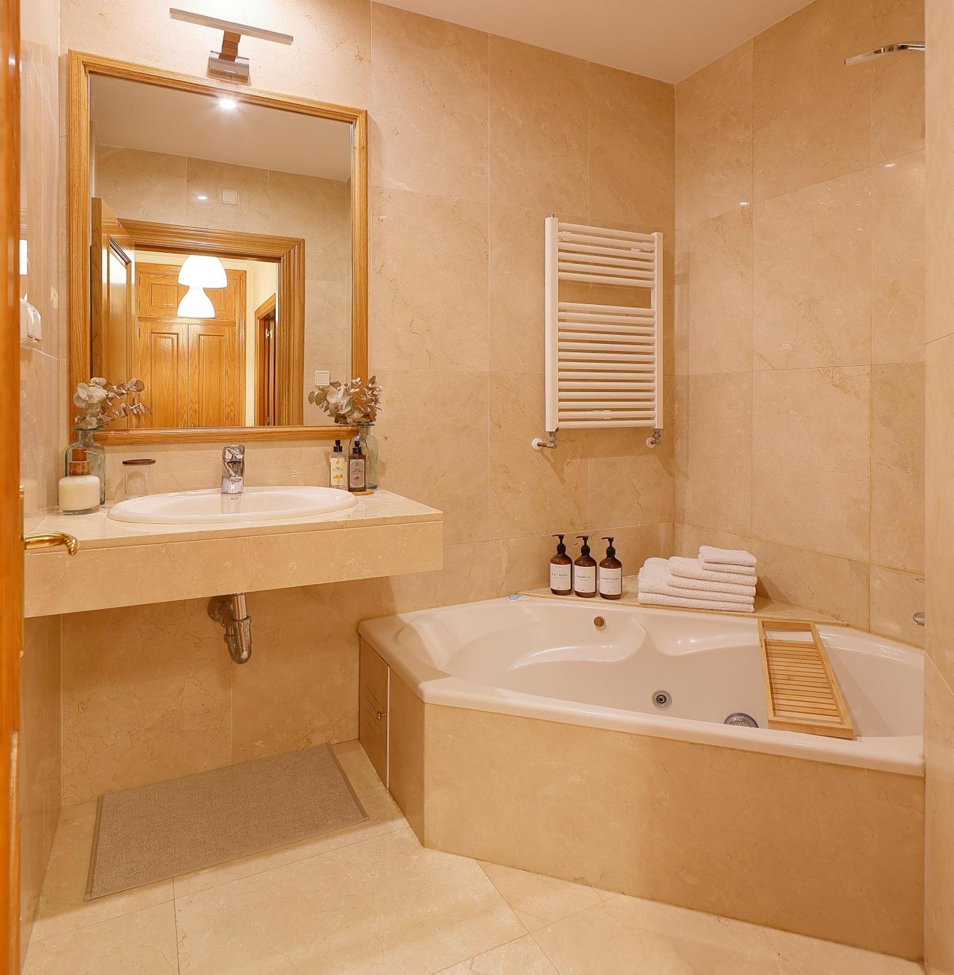 Casco Historico-Catedral Parking Incluido Apartment Овиедо Екстериор снимка
