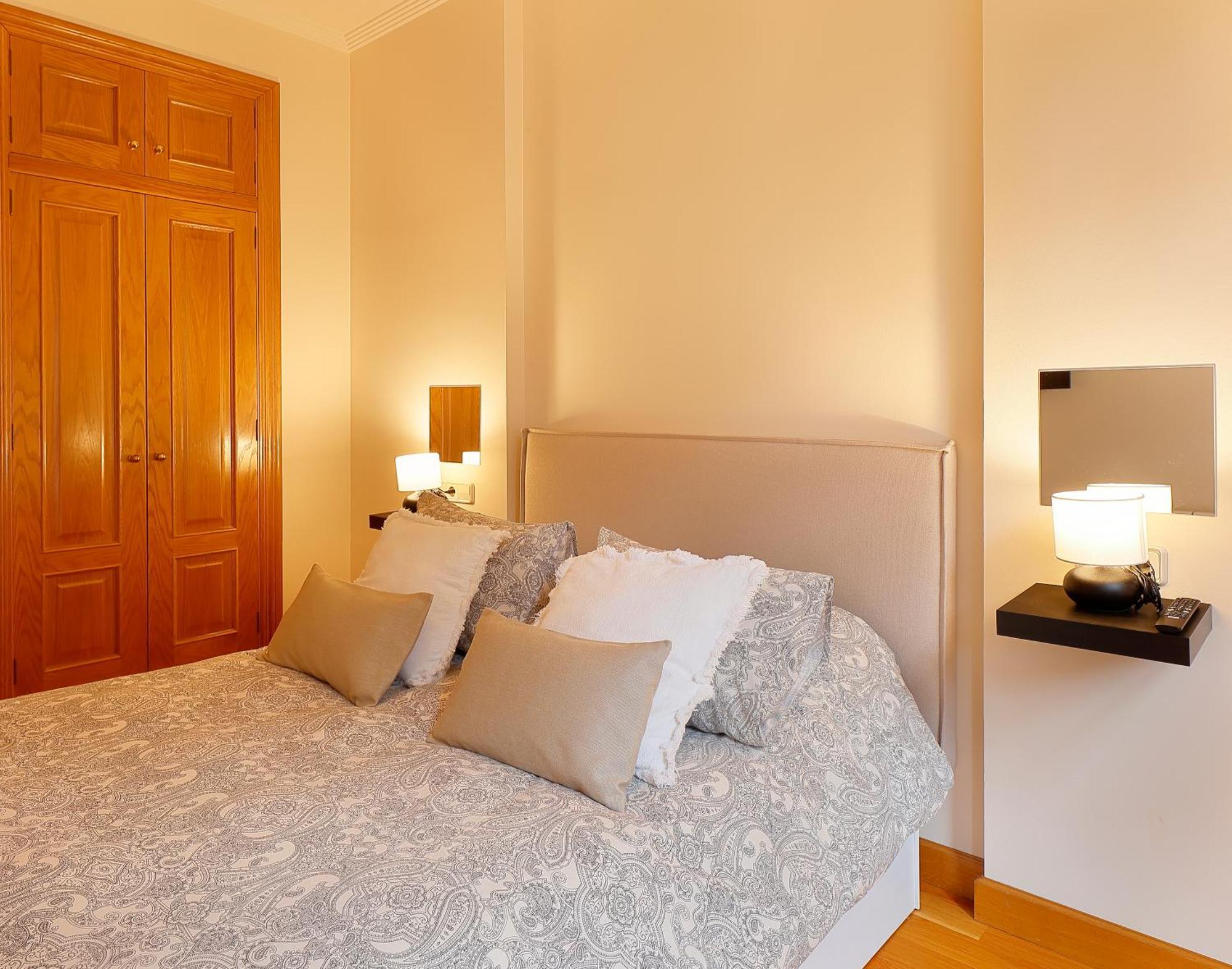 Casco Historico-Catedral Parking Incluido Apartment Овиедо Екстериор снимка